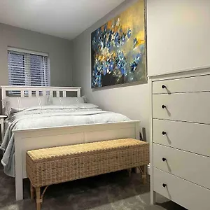 https://the-art-house-6-galway-woodquay.galwayhotelsireland.net